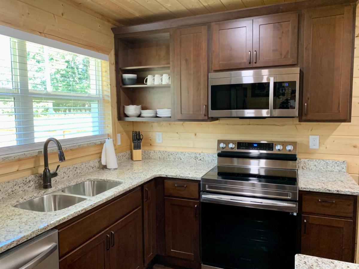 The Brick House: Brand New! 3 Bedroom With Private Driveway *